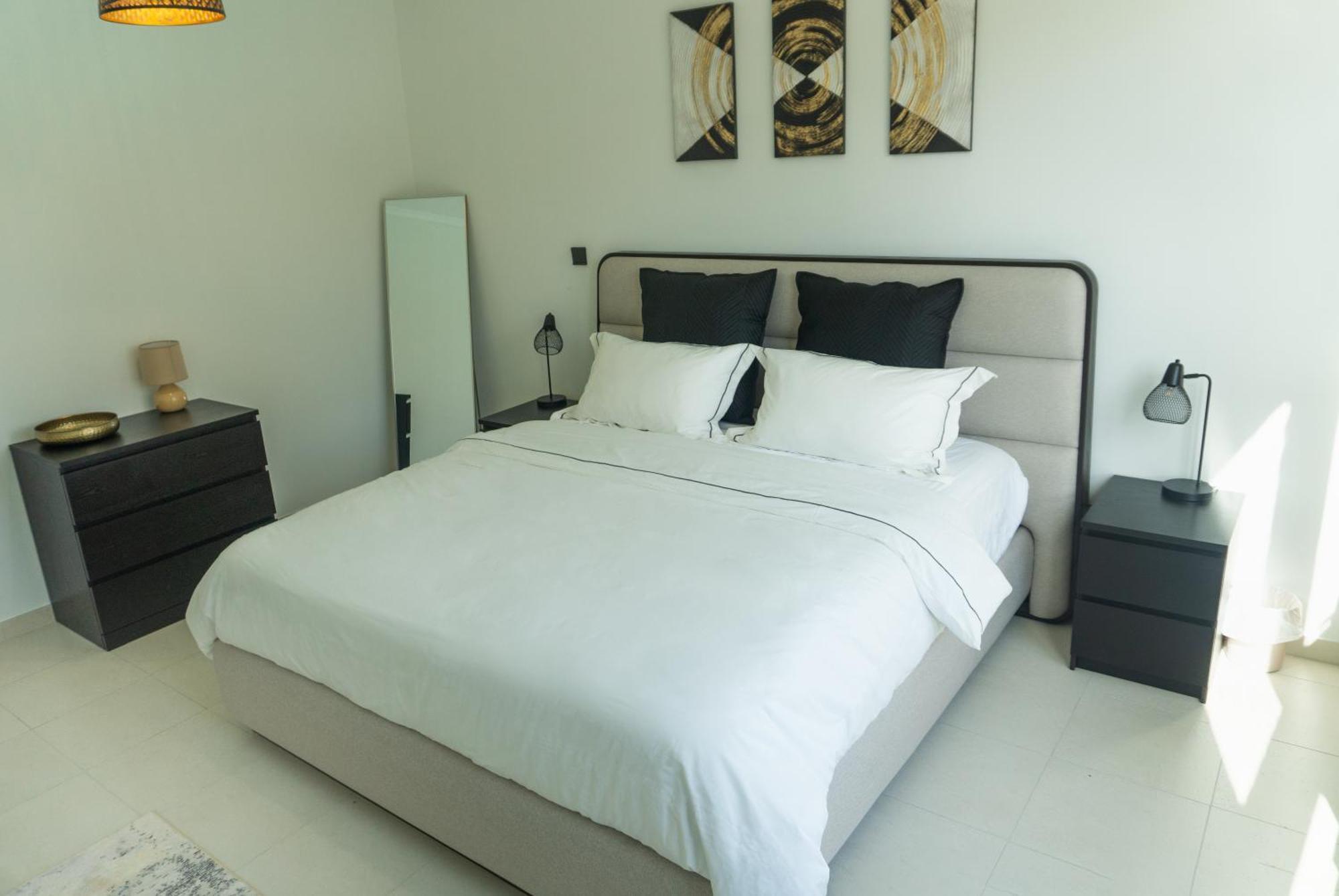 Downtown Oasis, Burj Khalifa Views, Luxury Amenities Apartamento Dubai Exterior foto